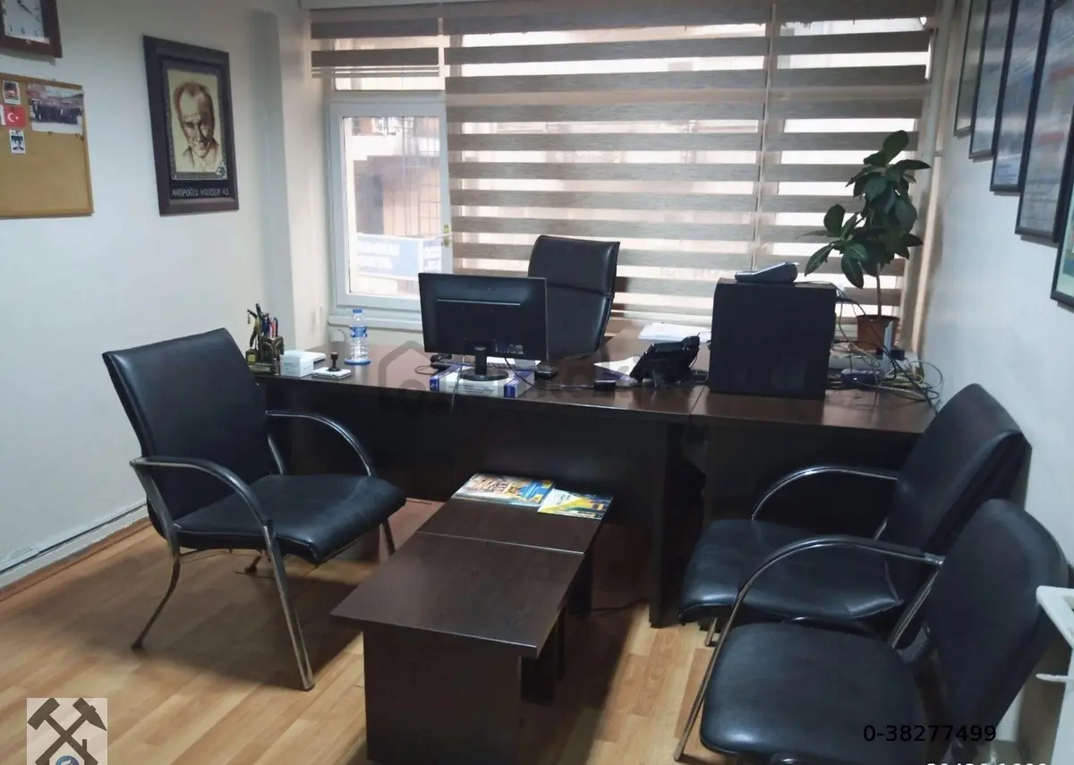 Çarşı Merkezde Satılık Ofis - 5