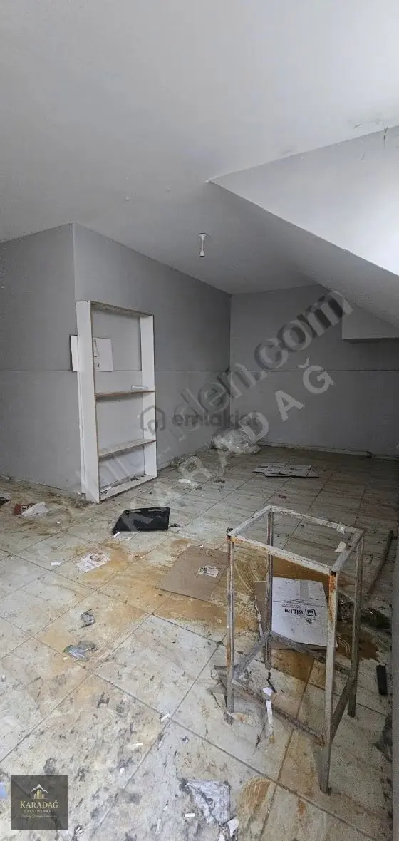 Takasa Uygun 2 Katlı Satılık Dükkan - 5