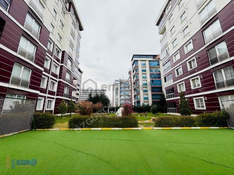 Özgürce Gyd'den Yenikent'in Gözde Konumunda 4+1 Satılık Dubleks