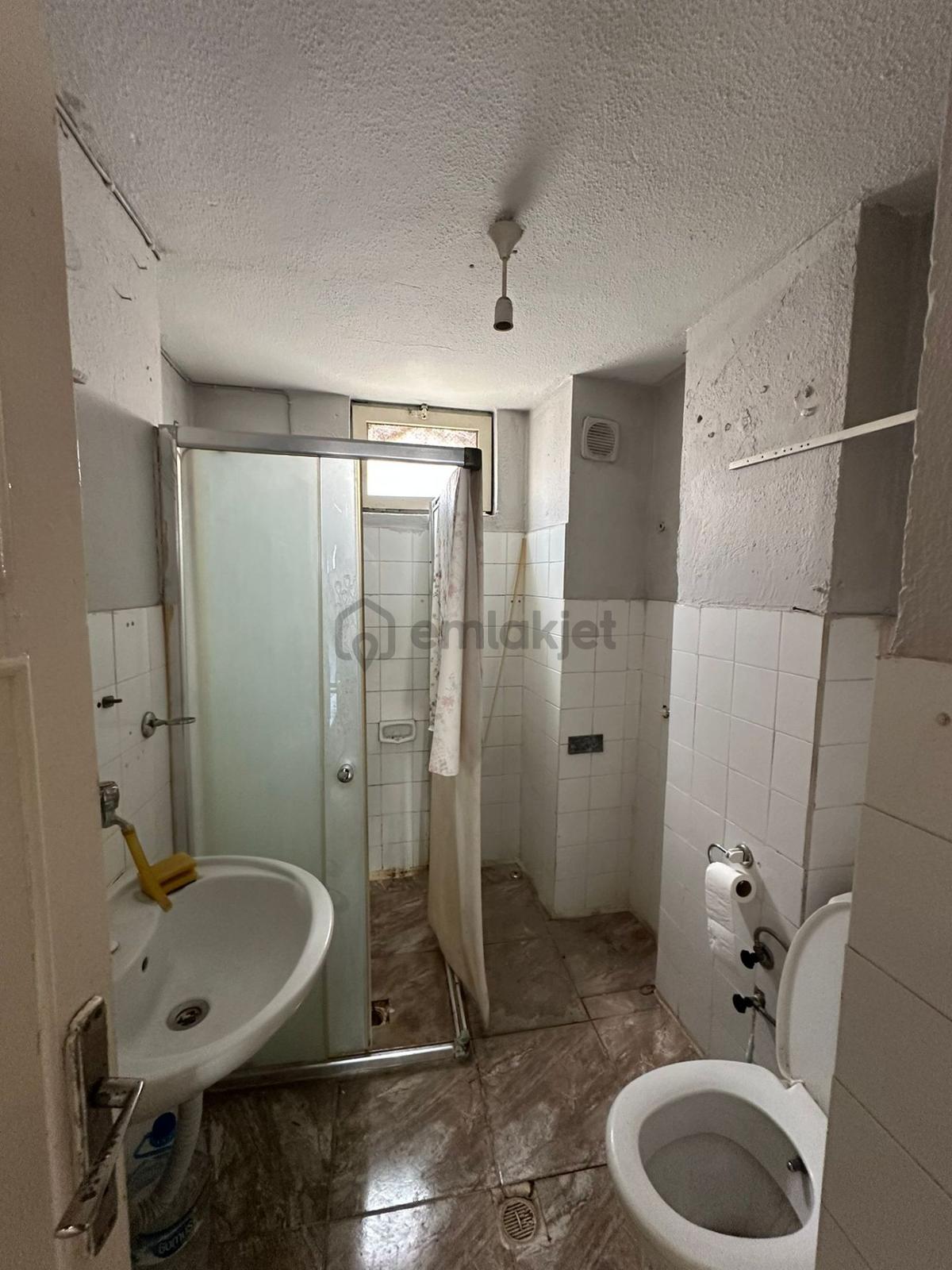 Gaziosmanpaşa Caddesinde Satılık Daire/ofis - 8