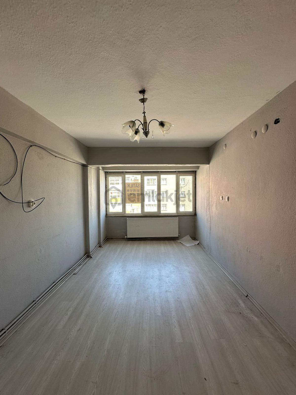 Gaziosmanpaşa Caddesinde Satılık Daire/ofis - 11