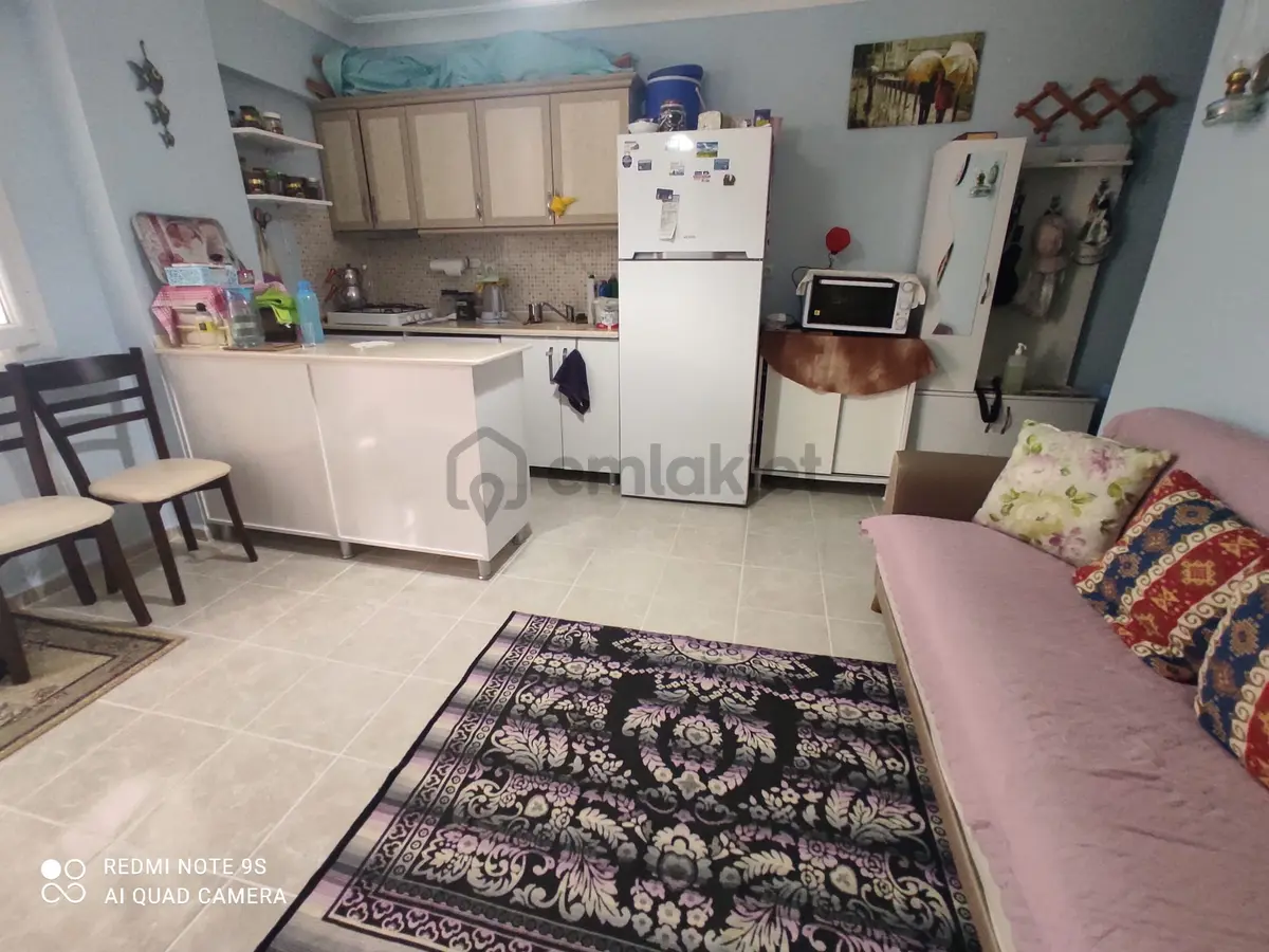 Didim Satılık 1+1 Daire: Yüksek Giriş, Geniş Balkonlu,