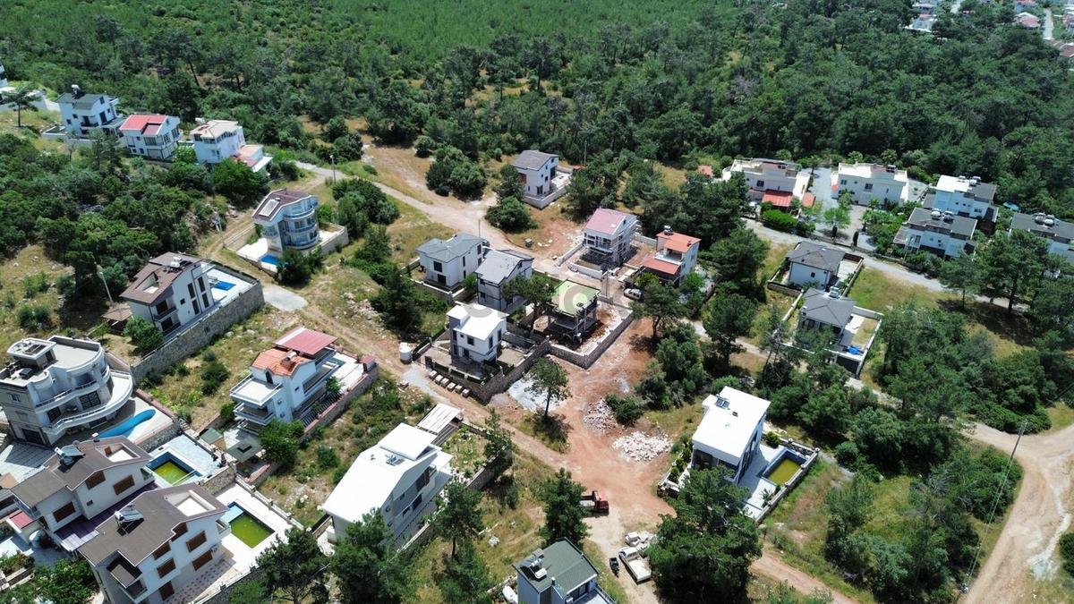 Merkezi Konumlu İmarlı Villa Arsası - 28