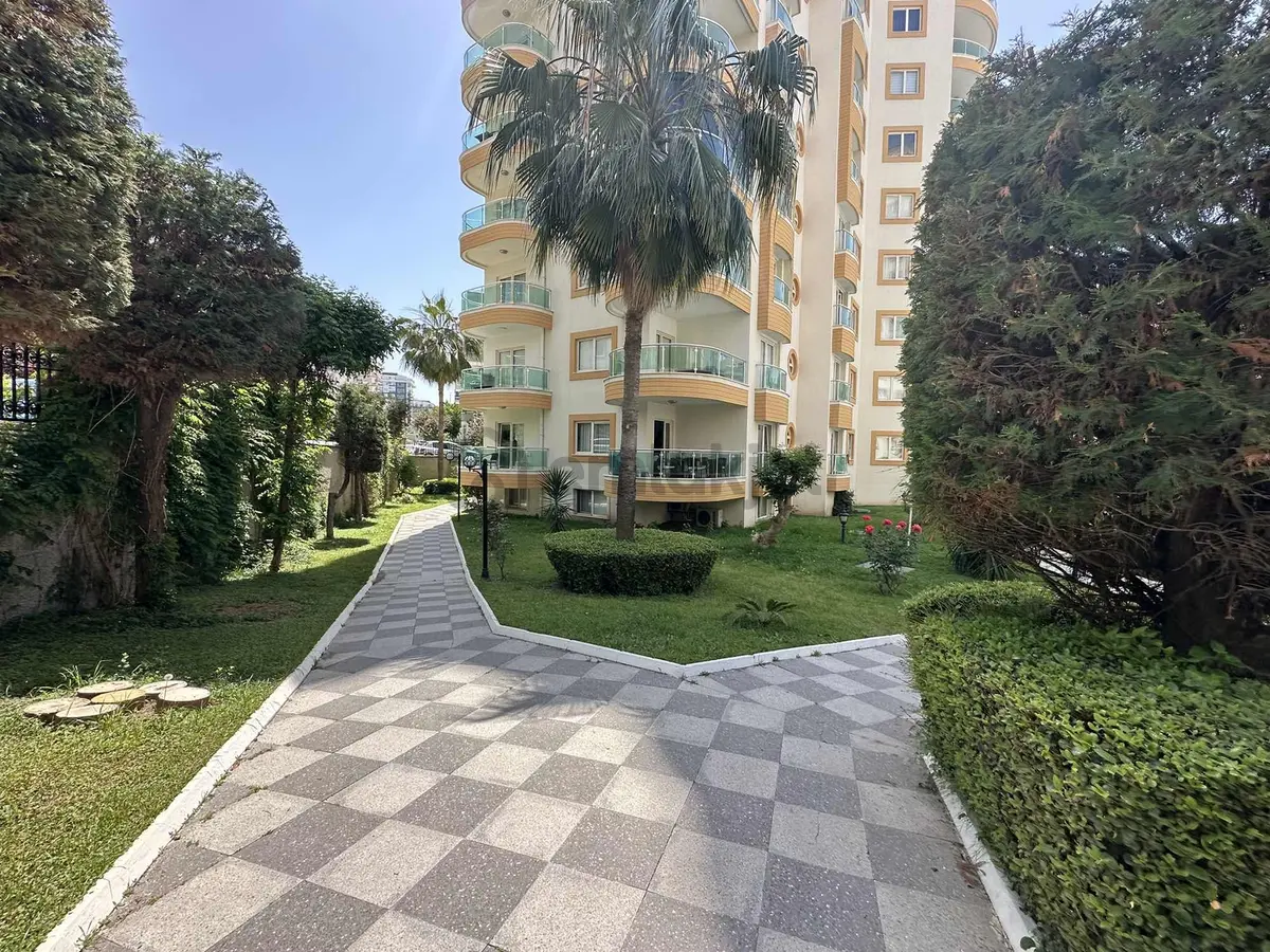 Mahmutlar'da Acil Satılık 4+1 Eşyalı Dublex Daire - 21