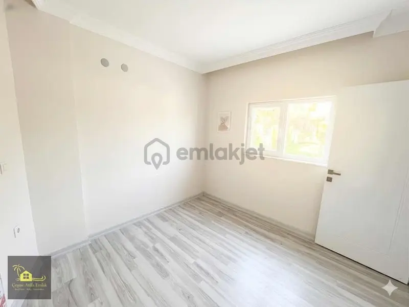 Çeşme Merkez'de Satılık Yüksek Giriş 2+1 Daire - 8