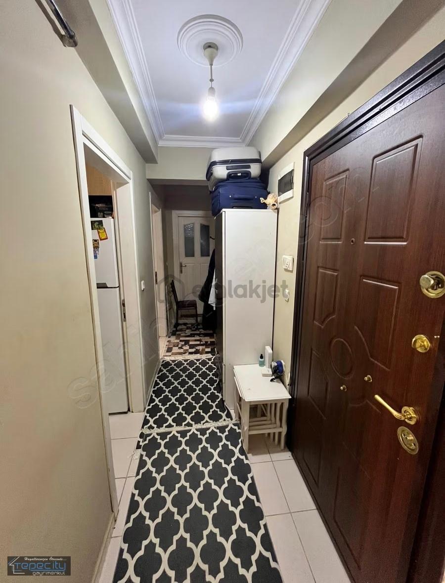 Yenibosna Radar'da Satılık Daire 1+1 70 M2 - 2