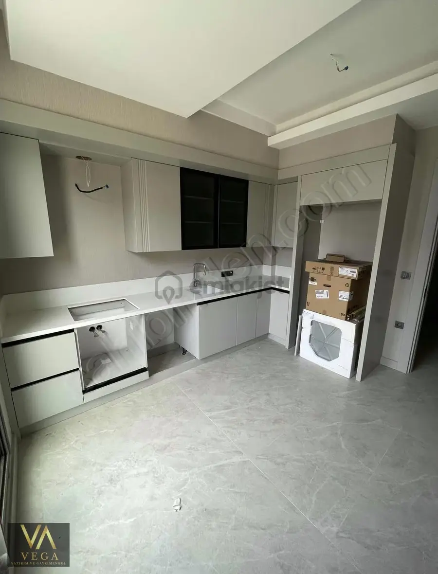 Uncubozköy Noran Atrıum'da Satılık 3+1 Cadde Cepheli Daire - 2