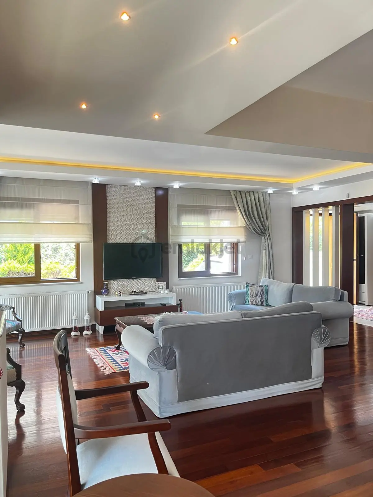 Dallıca Mevkisinde Lüxs Villa 4+1 Triplexs - 24