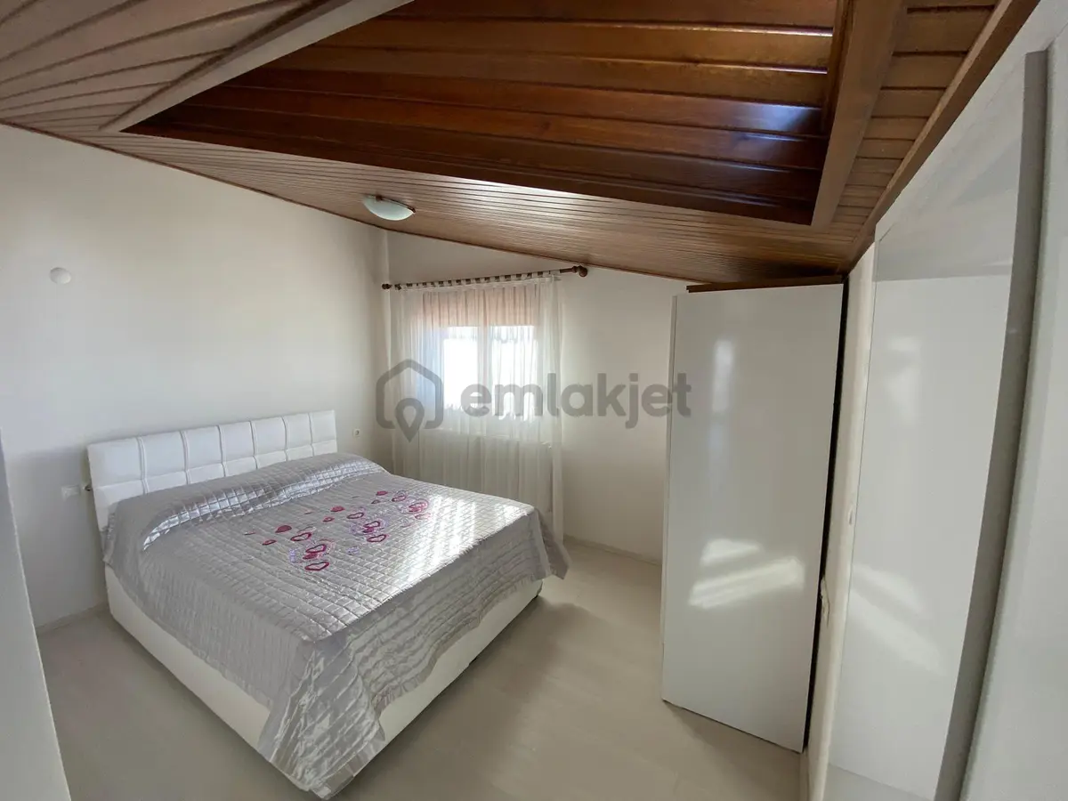 Dallıca Mevkisinde Lüxs Villa 4+1 Triplexs - 28