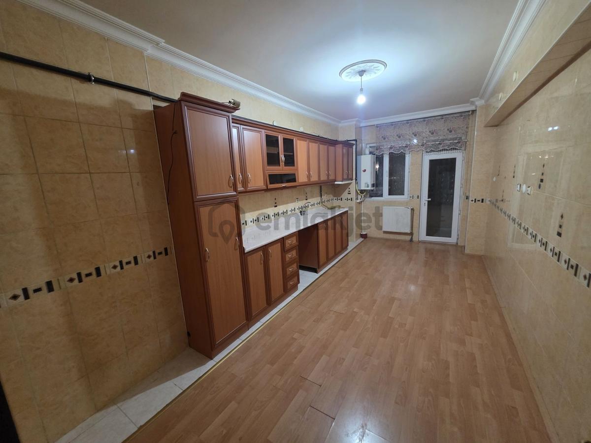 Kayakyolu'da Kiralık 3+1 Daire - 21