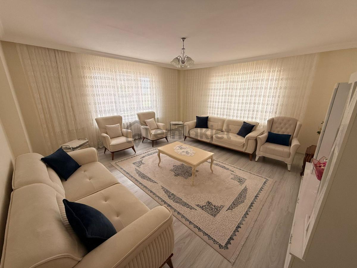 Keçiörende 4+1 Site İçinde Kısmı Manzaralı Geniş Köktapu Daire