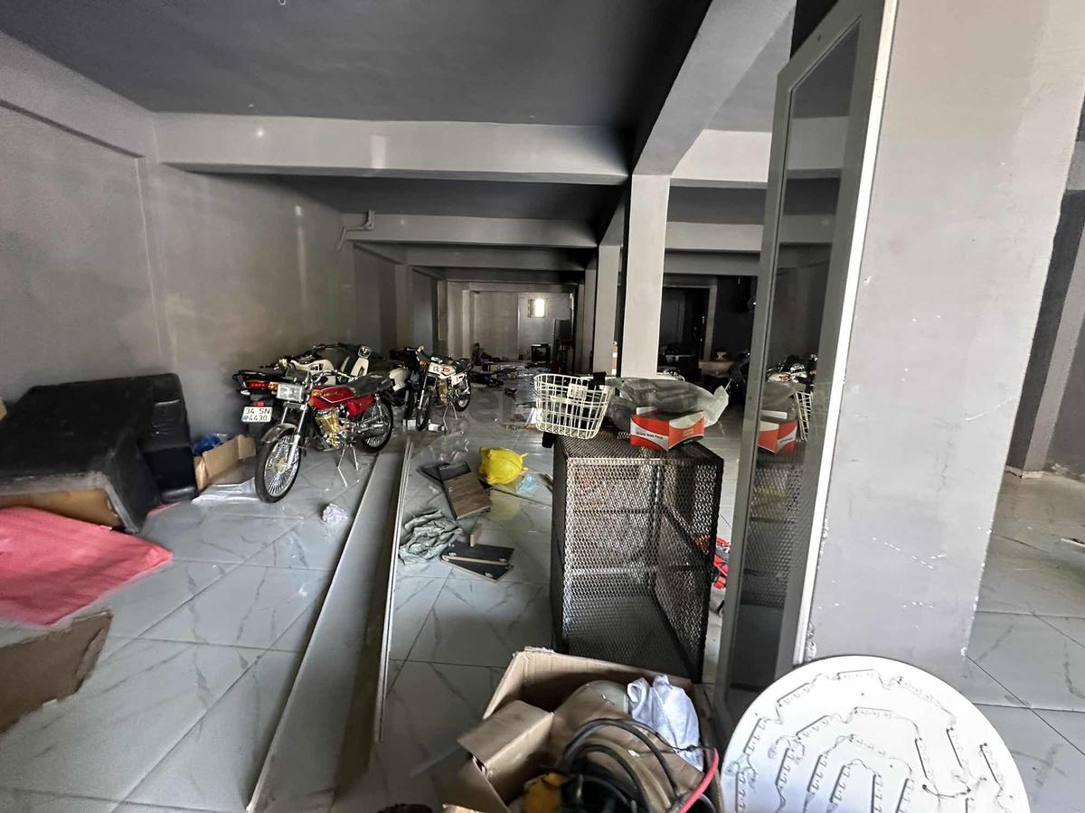 Kiralık Lozan Caddesi Üzerinde Dükkan - 18