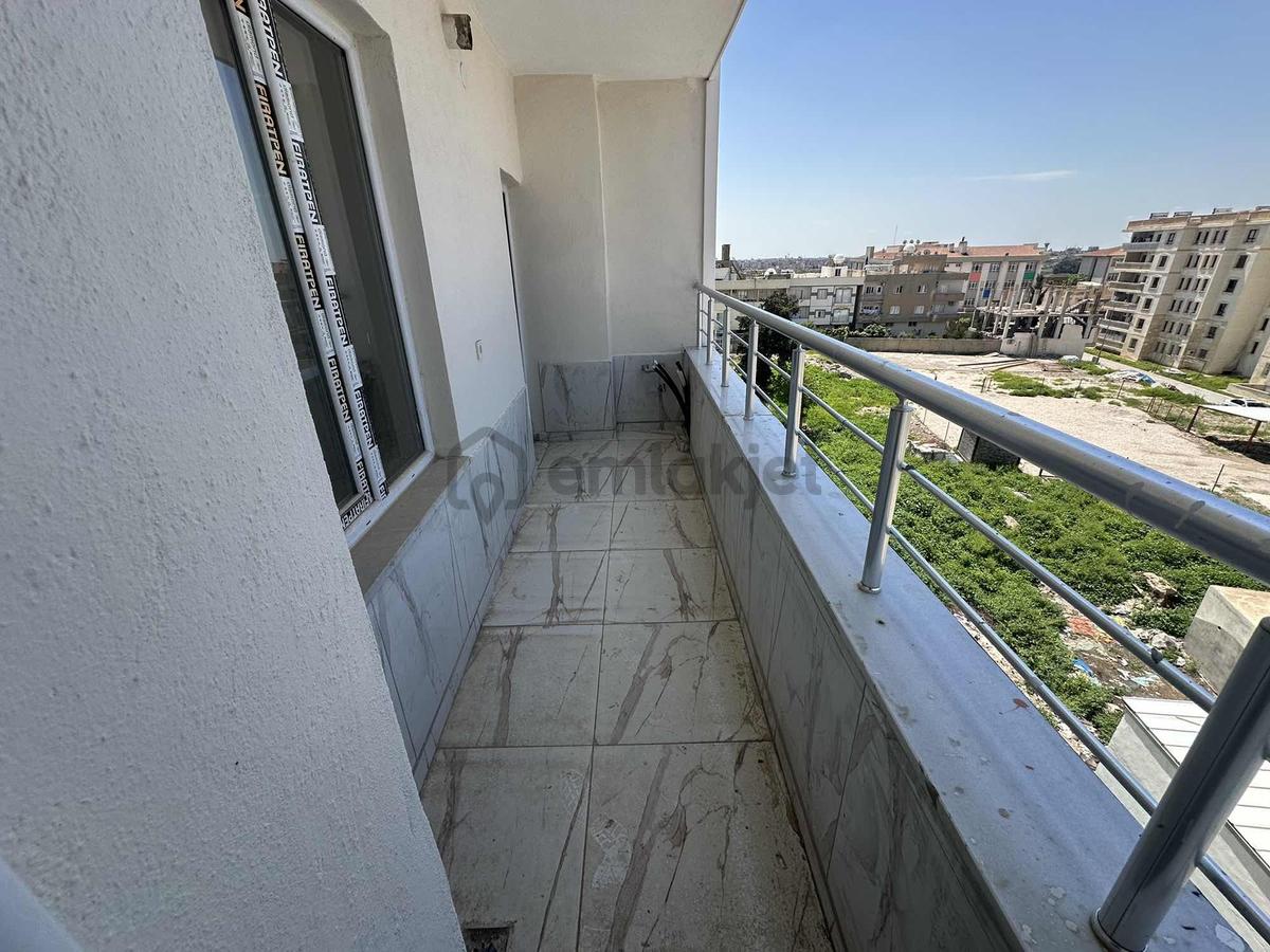 Çarşı Merkezde Sıfır Daire - 48