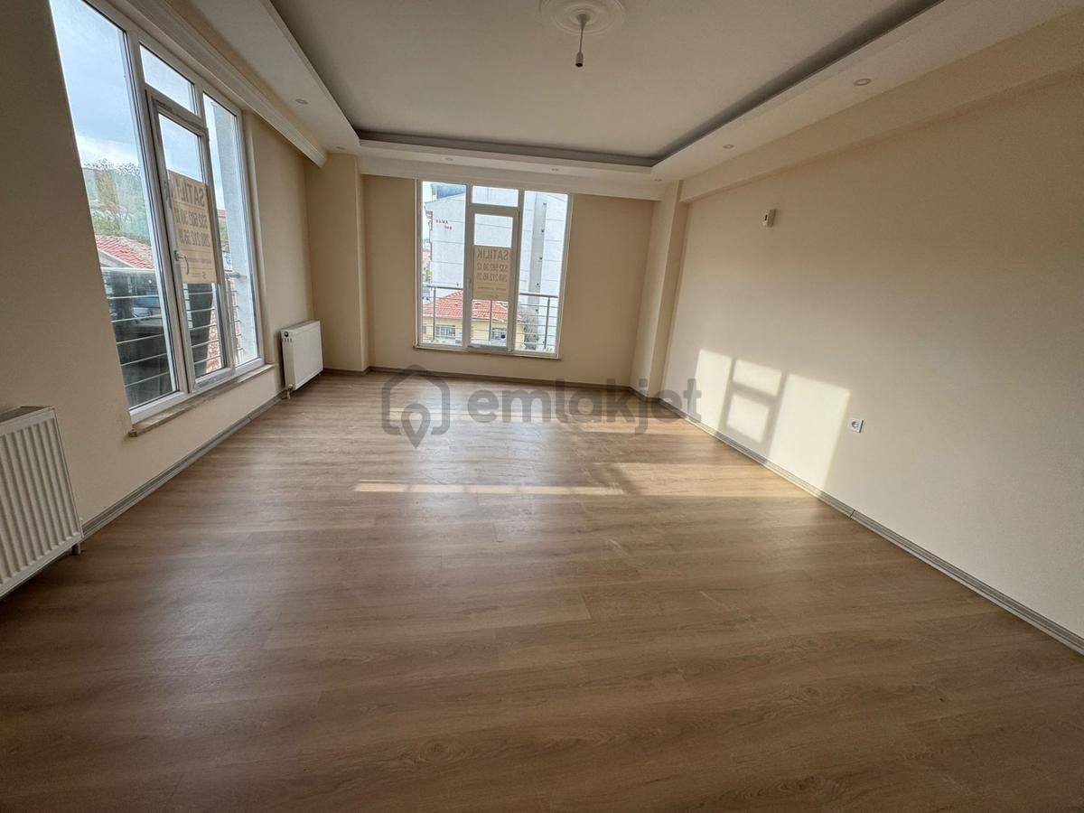 Namazgah Caddesinde Satılık 2+1 Sıfır Daire