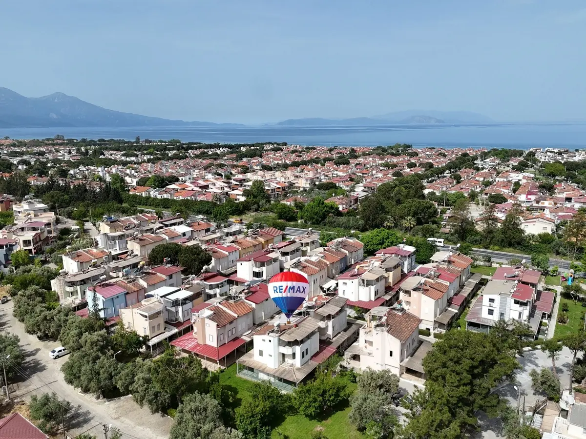 Kuşadası Sertaç Sitesi'nde Satılık 4+1 Villa - 17