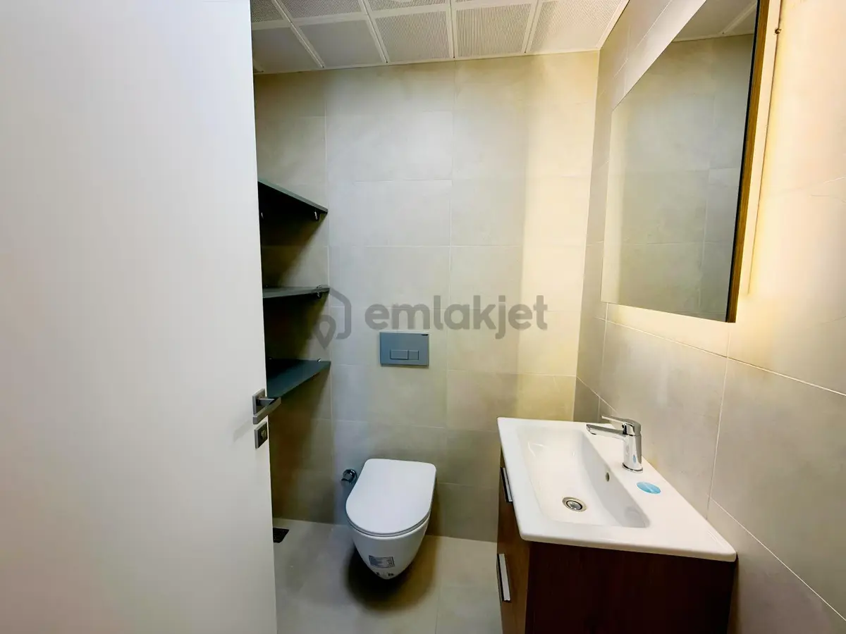 Sultanbeyli De Teraslı Ve Orman Manzaralı Geniş M2 4+2 - 9