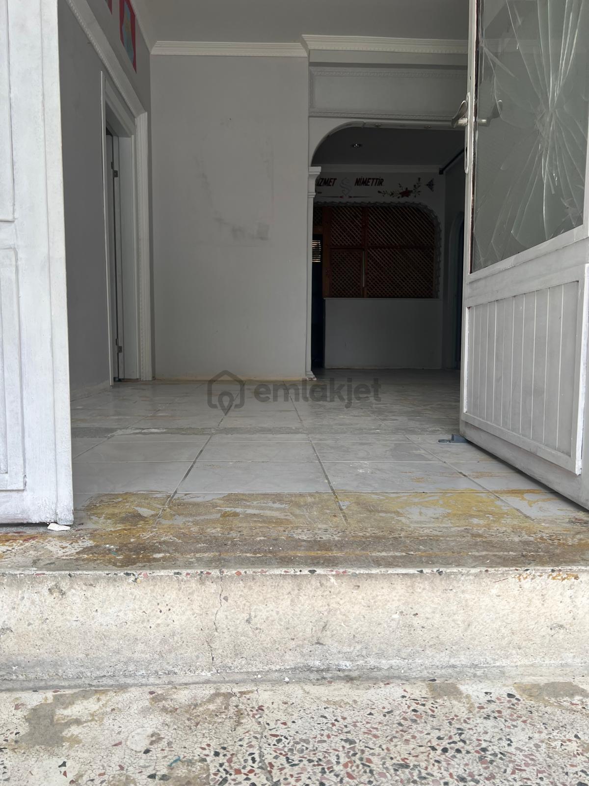 Ufuktepede Geniş M2 Li Kiralık Dükkan - 24
