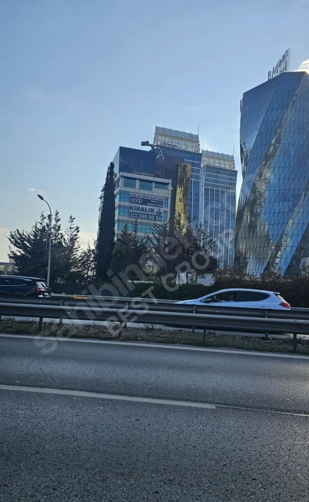 Maltepe E-5 Yanyolda 350 M2 Brüt Muhtesem Ofis - 5