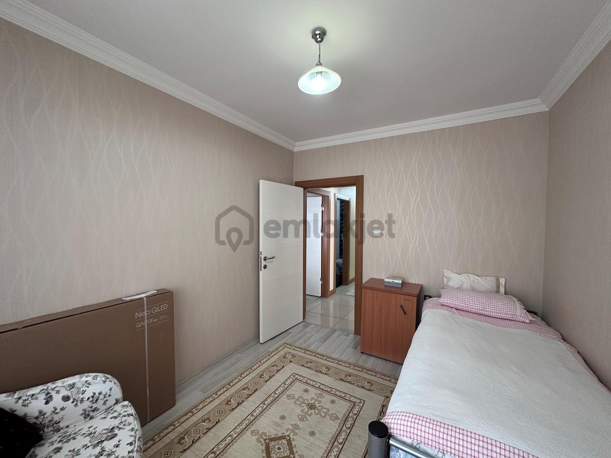 Keçiören Bağlarbaşında Site İçerisinde Asansörlü Daire - 24