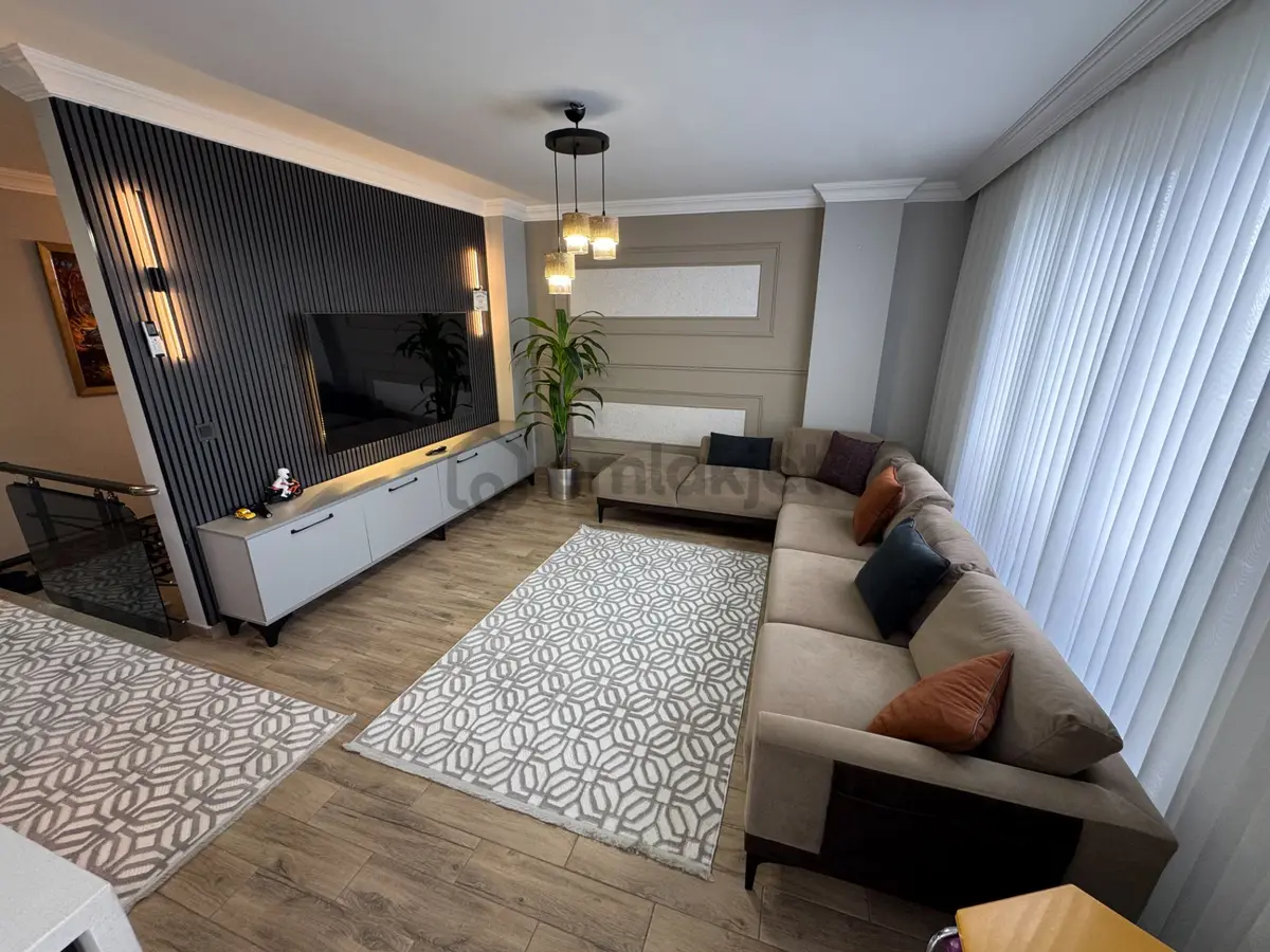 Sapanca Site İçinde Göl Manzaralı Satılık Villa.. - 16
