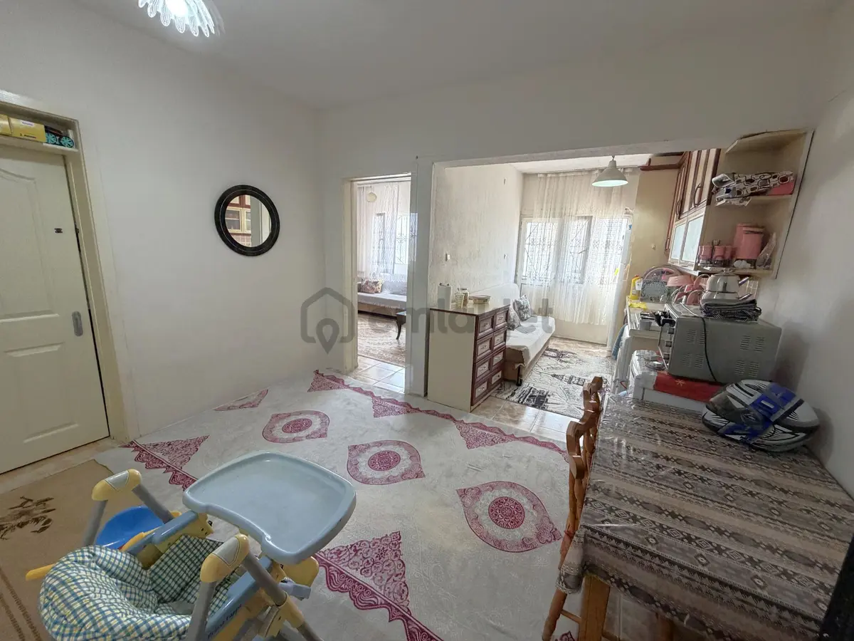 Bornova Kızılay Mahallesi’nde Satılık 2+1 Daire - 6
