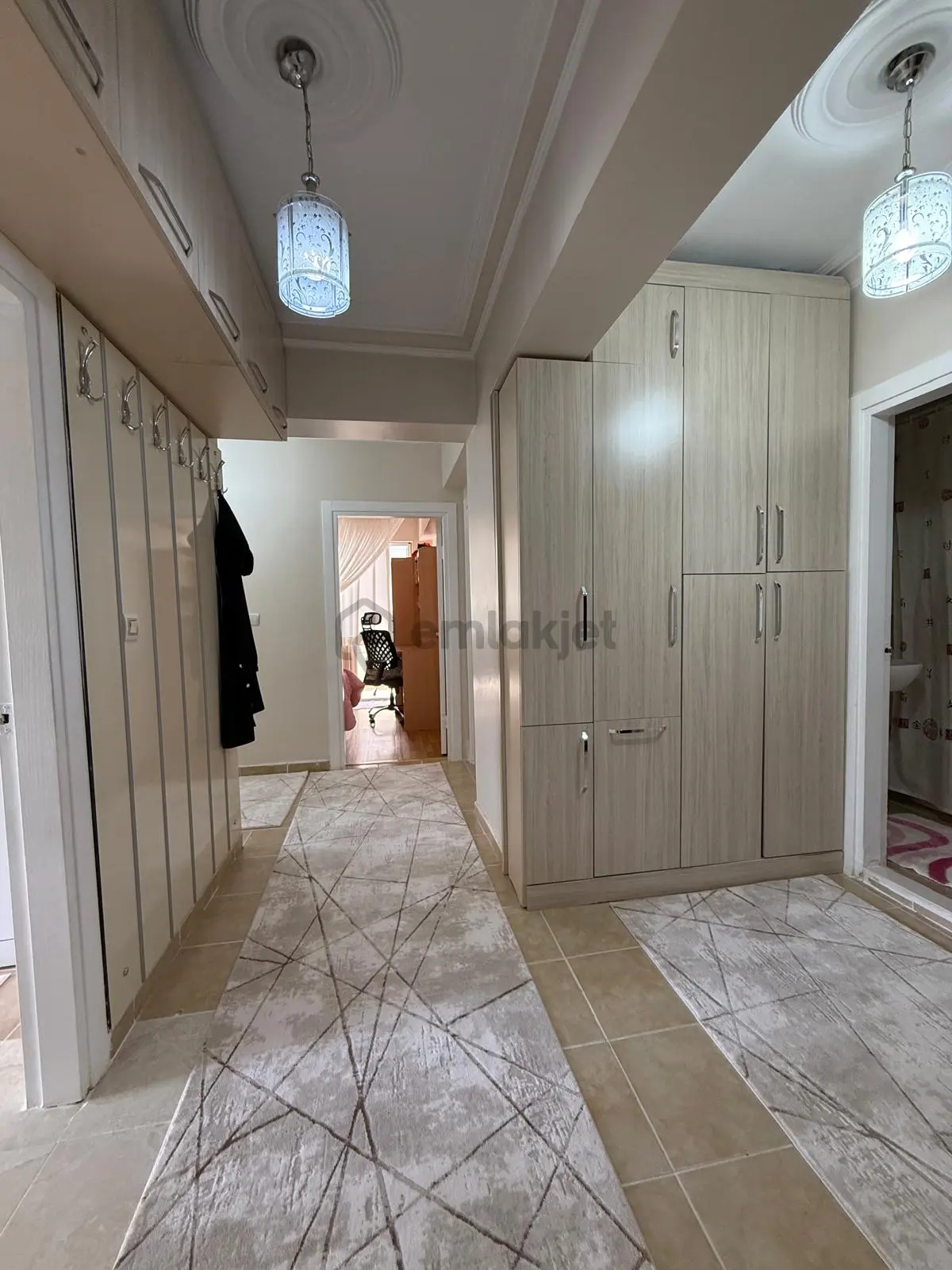 Plevne Mah'de Asansörlü Ara Katta Satılık Daire - 24