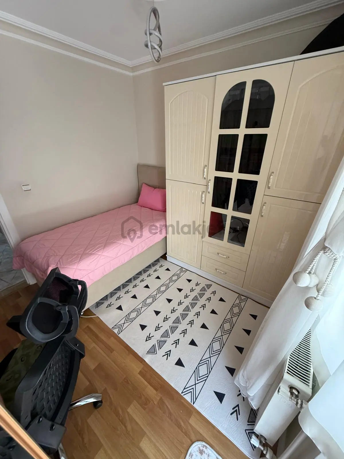 Plevne Mah'de Asansörlü Ara Katta Satılık Daire - 11