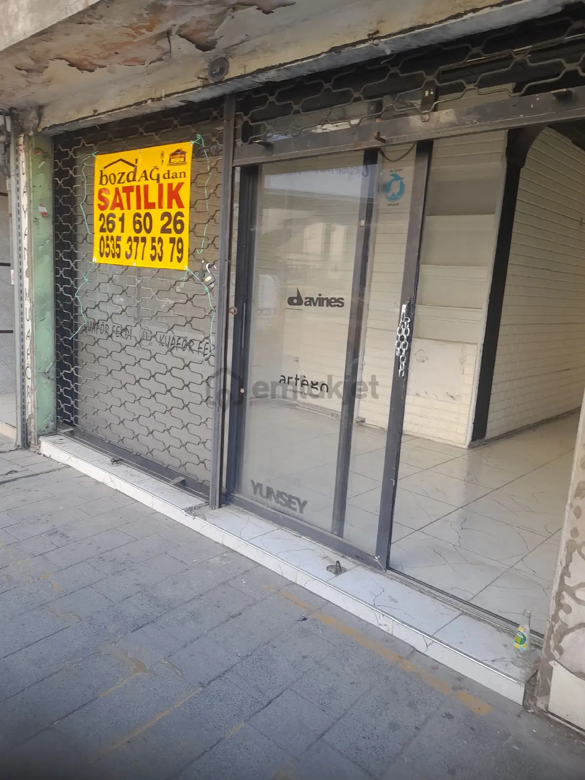 İzmir Konak İnönü Caddesinde Satılık Dükkan. - 14