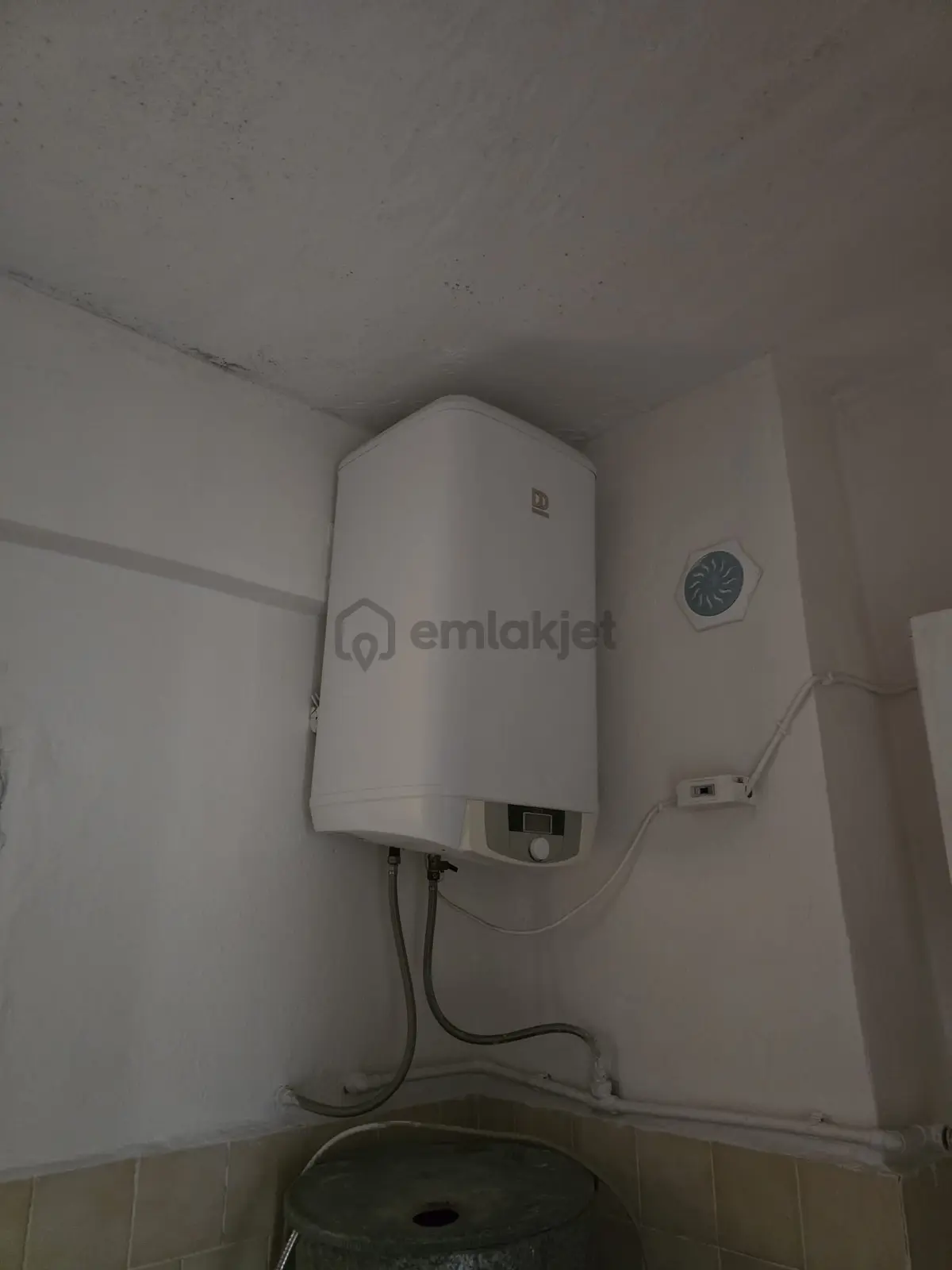 Bağlar Muradiye Mahallesinde 2+1 Satılık Daire - 8
