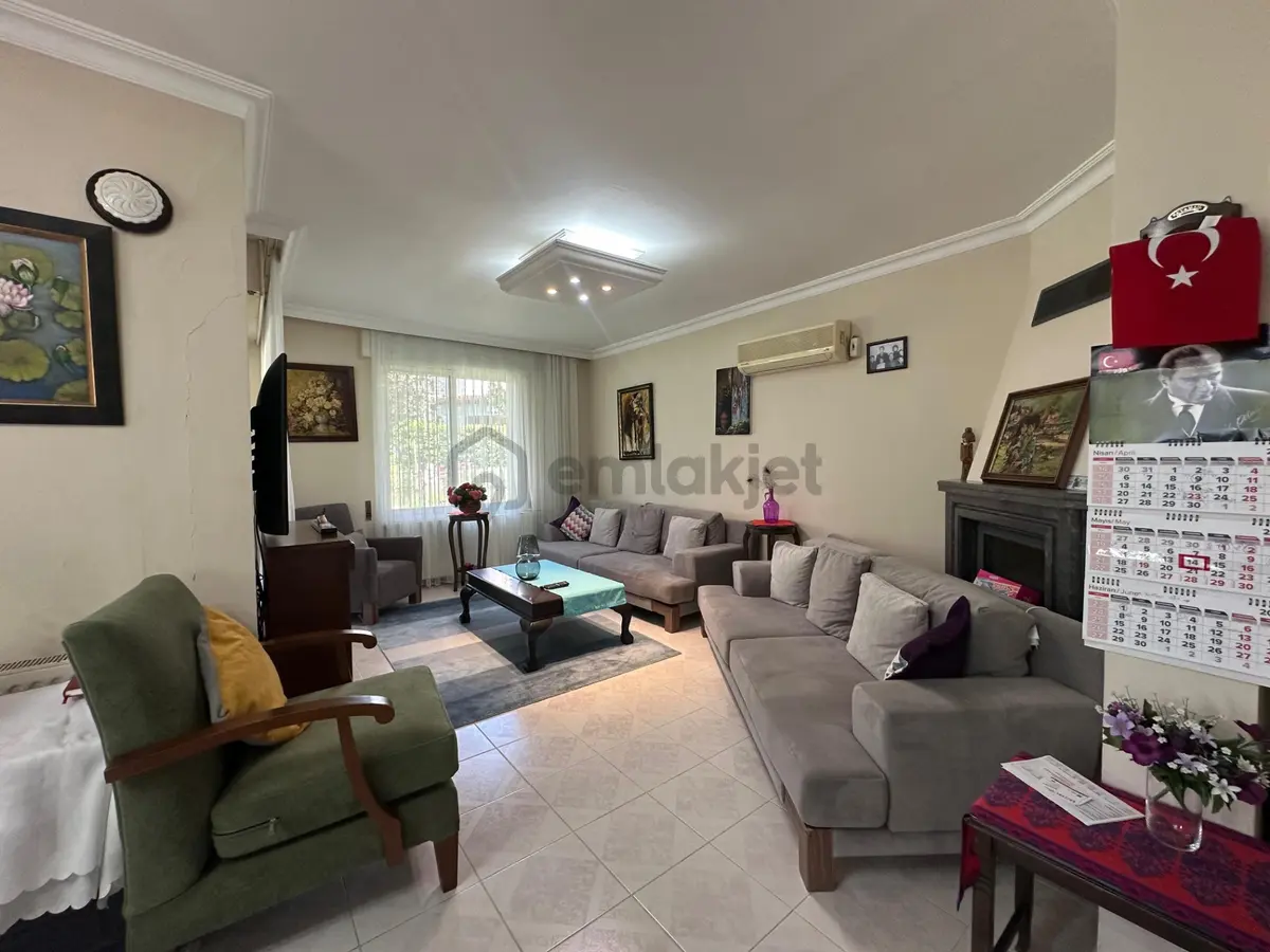 Foçada Satılık 4+1süper Villa - 2