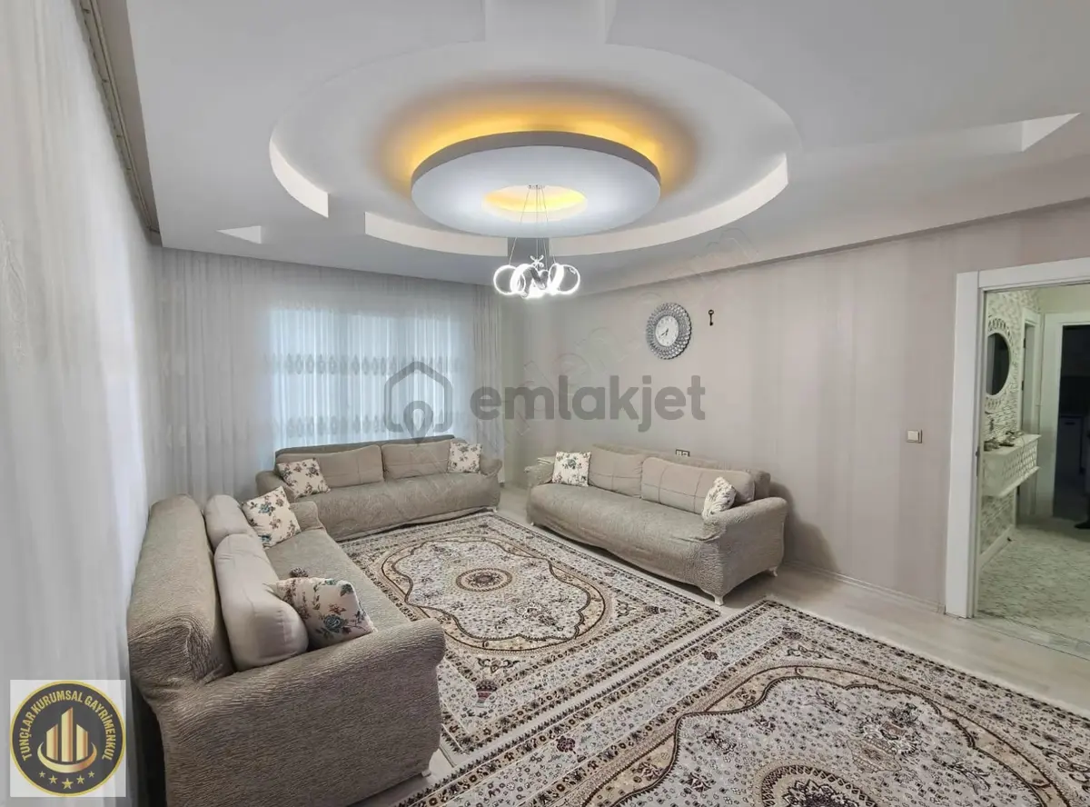 Millet Bahçesi Civarında Bakımlı 3+1 Daire - 4