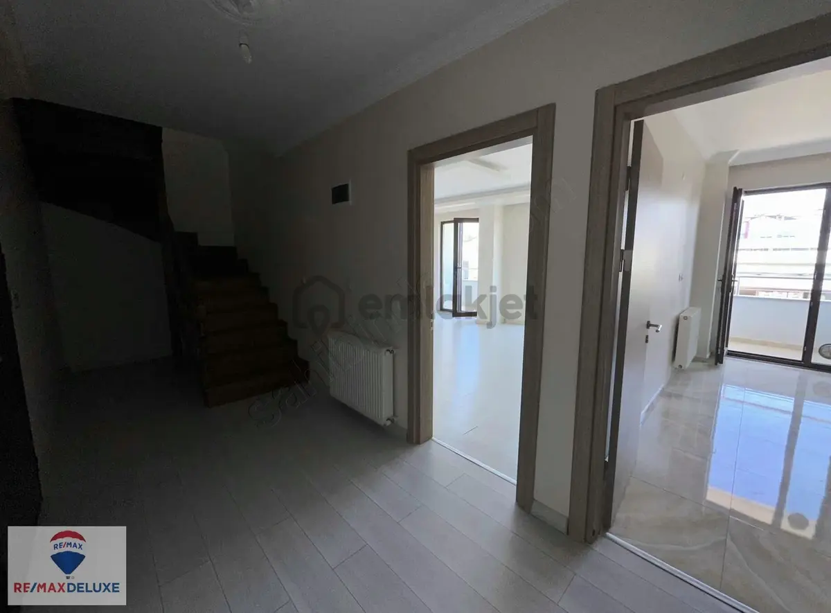 Başiskele Seymen'de Kiralık 2+1 Dubleks Daire - 17