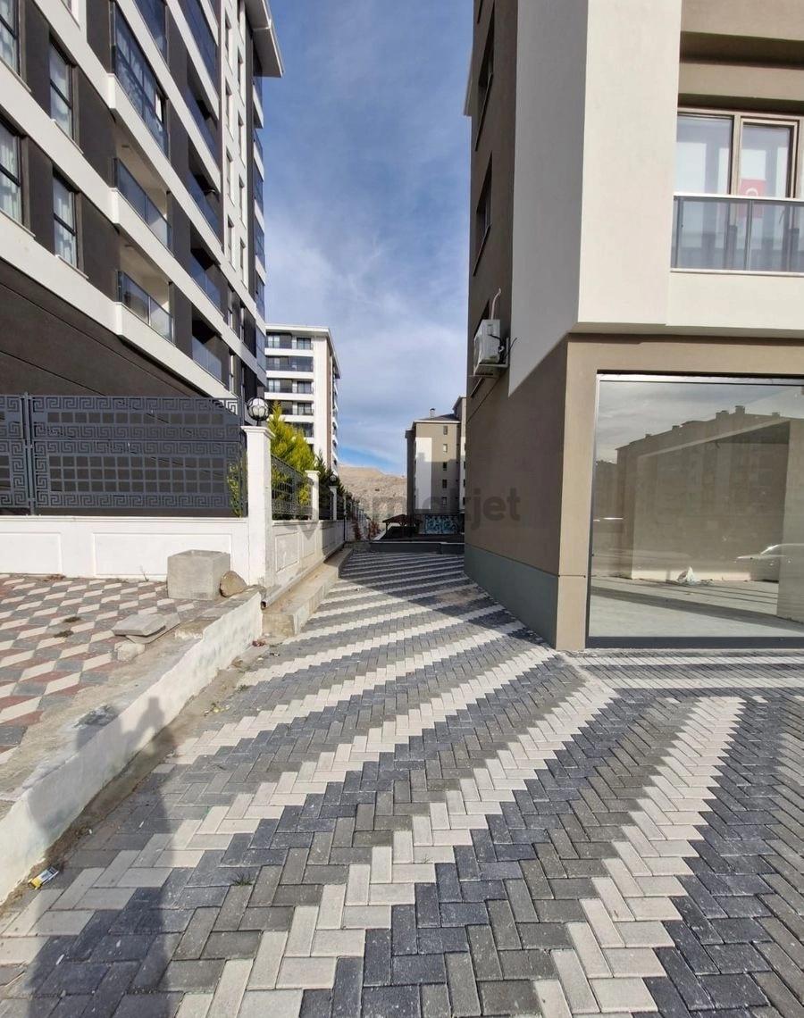 Çünür Satılık Dükkan - 16
