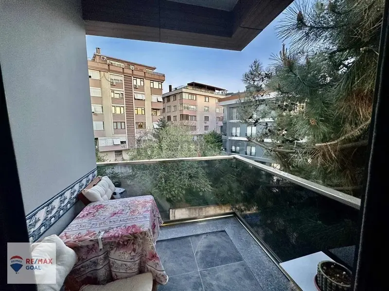 Acıbadem De Metrobüse Yürüme Mesafesinde Satılık 3+1 Daire - 4