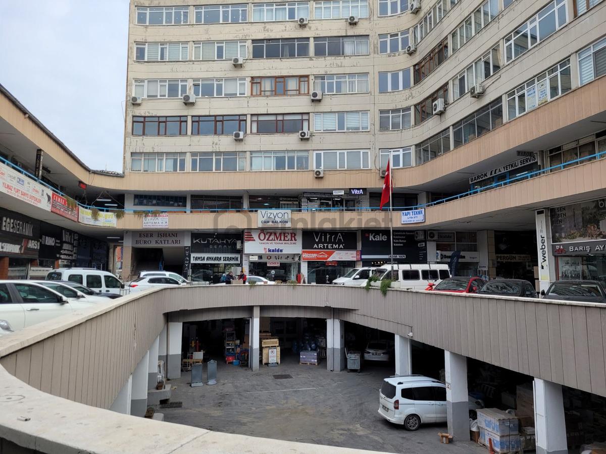 Ulus Rüzgarlı'da Cadde Cepheli Manzaralı - 17