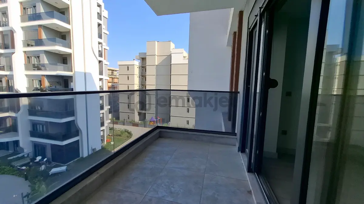 Altıntaşta Kiralık Lüx Sitede Sıfır 1+1 - 15