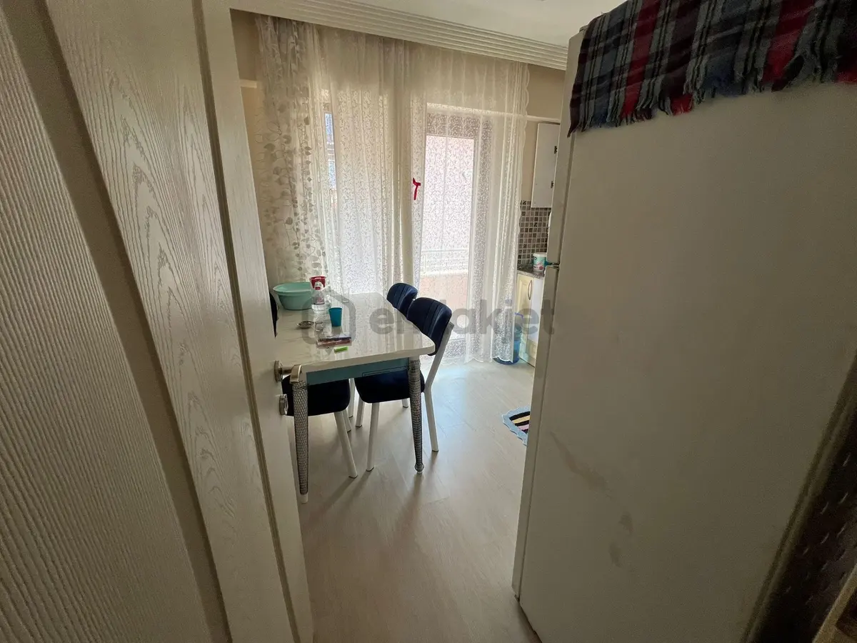 Çok Acil Satılık...mutfak Ayrı 2+1 & Çift Balkon & Çift Vc - 16