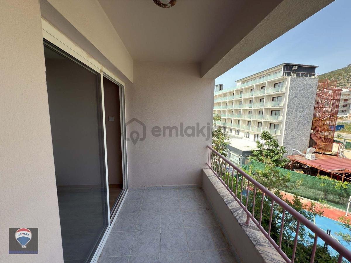 Ege Mah. Batı Ege Yalıkent Sitesi'nde Satılık 3+1 Daire - 25