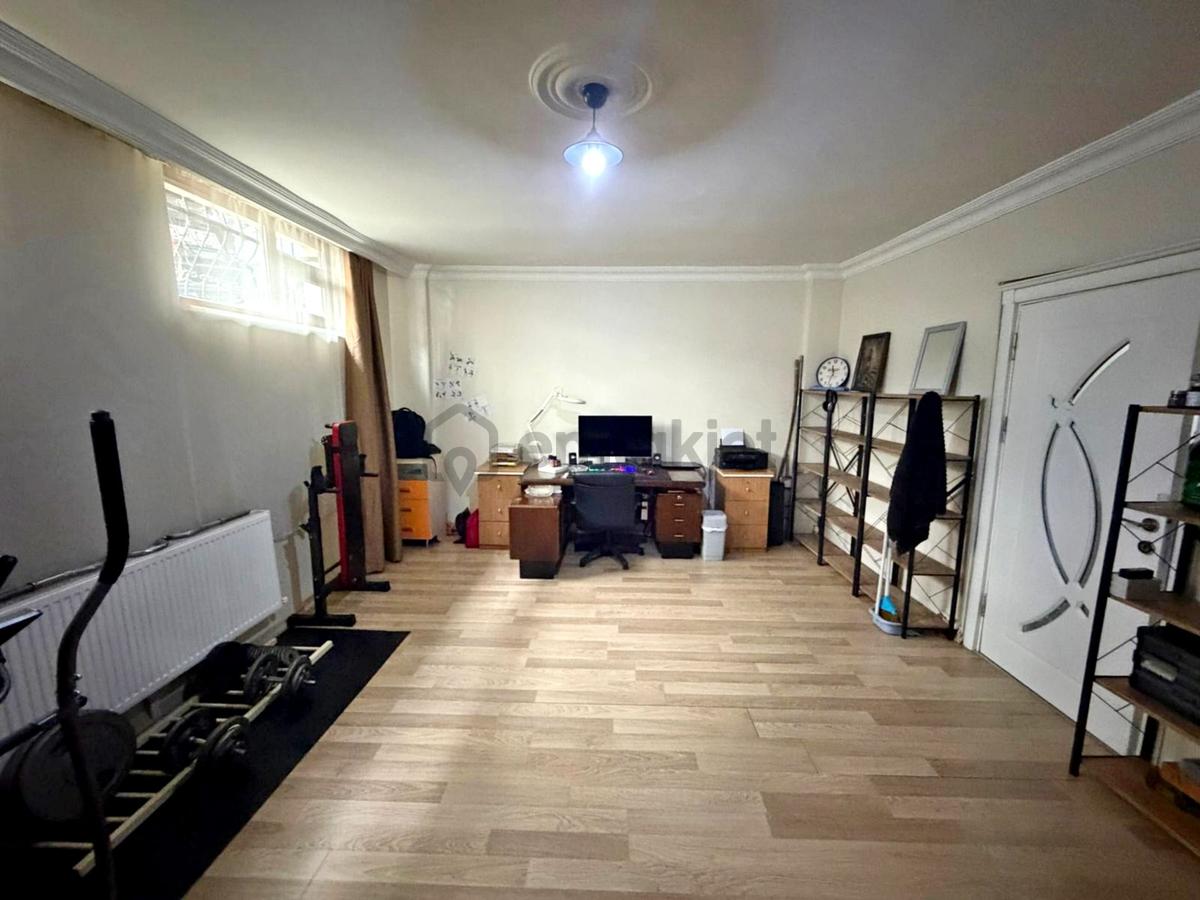Alban'dan Bahçe Kullanımlı Metrobüs Dibi 90m² 2+1 Satılık Daire - 3