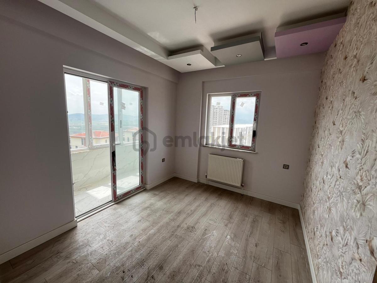 Amazon'dan Aliya İzzet Begoviç Parkı Civarı Satılık 4+1 Daire - 7