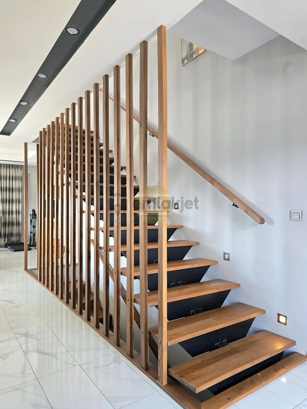 Hb'den 5+1 Satılık Villa, Geniş Cadde Üzeri/köşe Konum/mükemmel Fiyat - 19