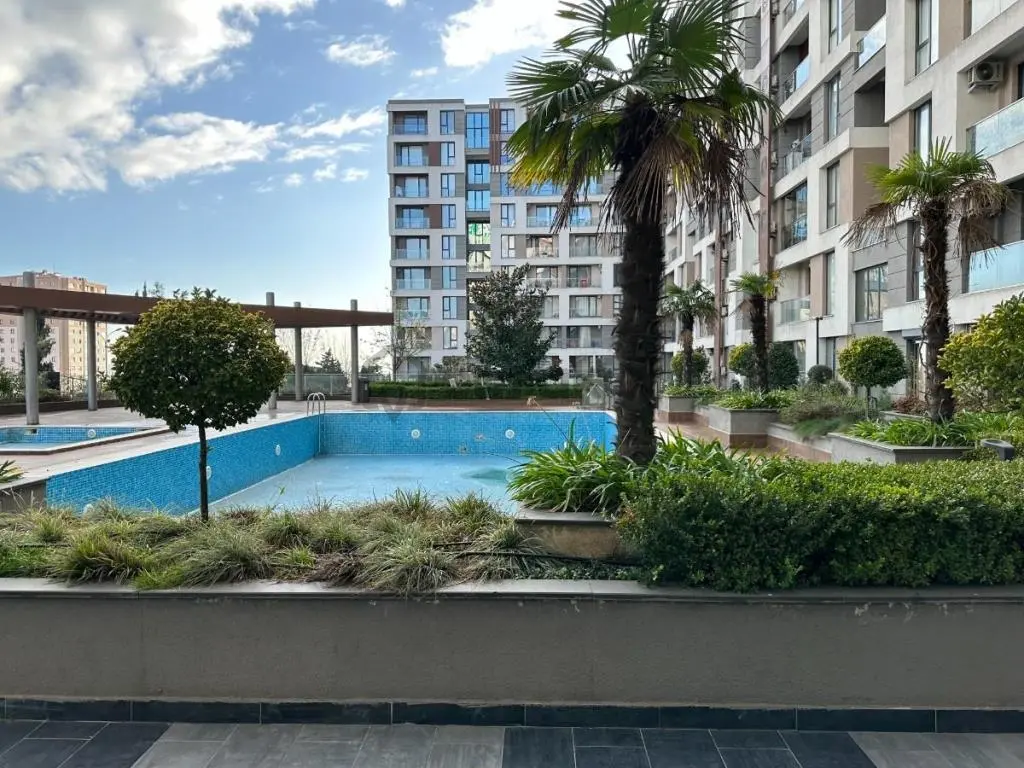 Beylikdüzü Westside 2'deki Daire Taksitli Satılır Metrobüz 2dk