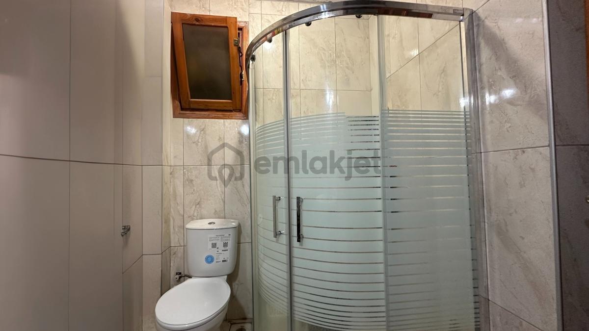 Pelitköy'de Denize 150 Metre Geniş Bahçelii Satılık Villa - 15