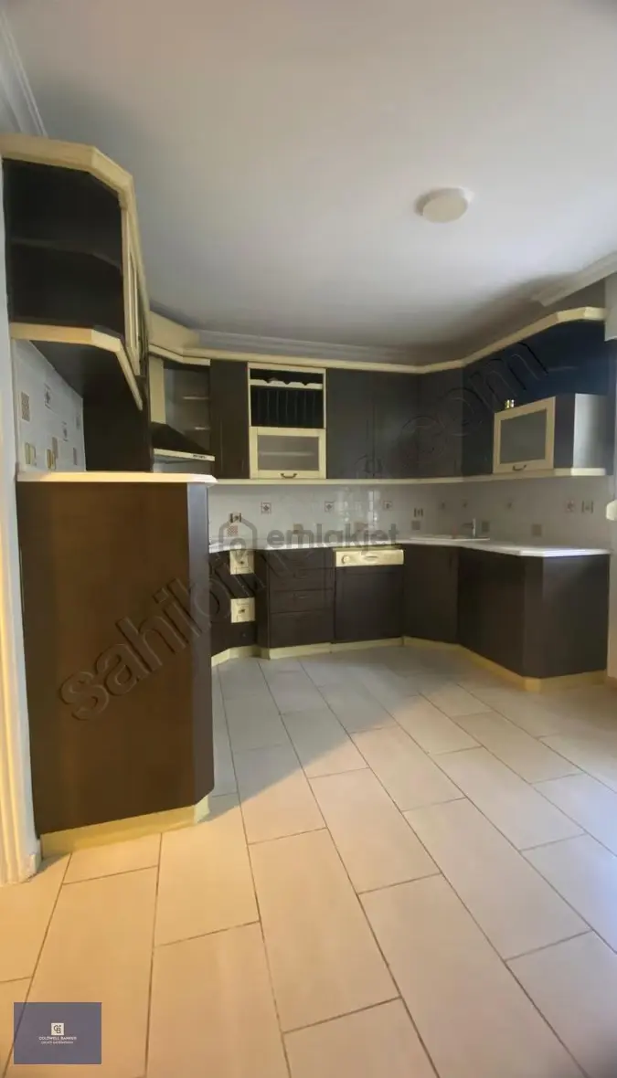 Siteler Mh. Geniş Bahçeli Satılık 3+1 Müstakil Ev - 12