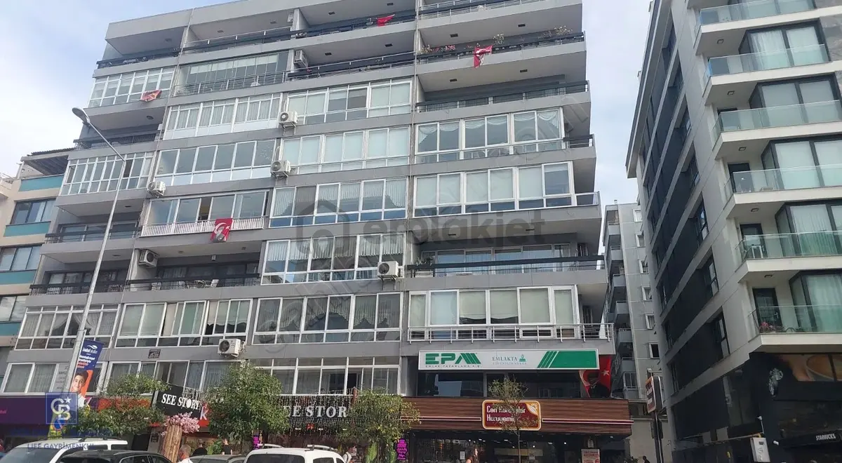 Hatay Metro Durağında Caddeüstü Satılık 4+1 Daire - 23