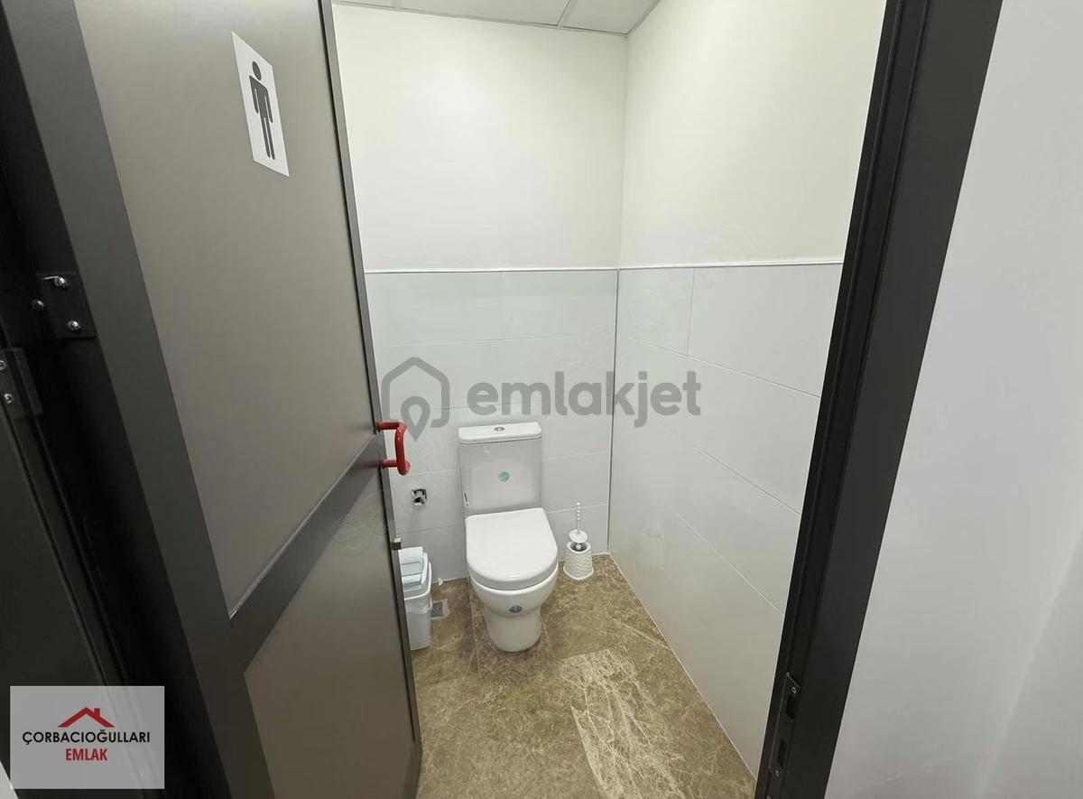 Karaağaçta Satılık Bim Kiracılı Dükkan - 15