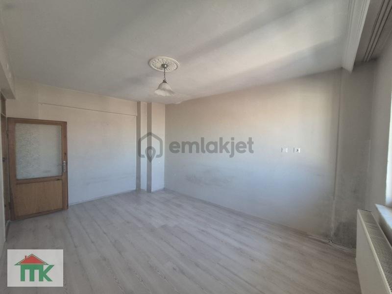 Hacıkaplanlarda Satılık 2+1 130m2 Geniş Daire - 11