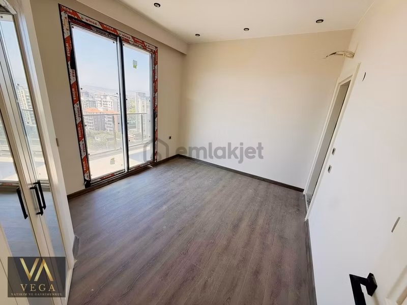 Güzelyurt Mah 3+1 Full Lüks Sıfır Arakat Daire - 24