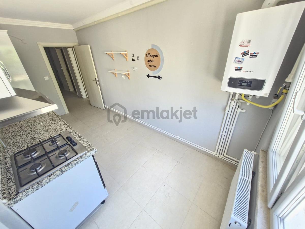 Mithatpaşa Mah.de 3+1 Ebeveny Banyolu Doğalgazlı Daire - 6