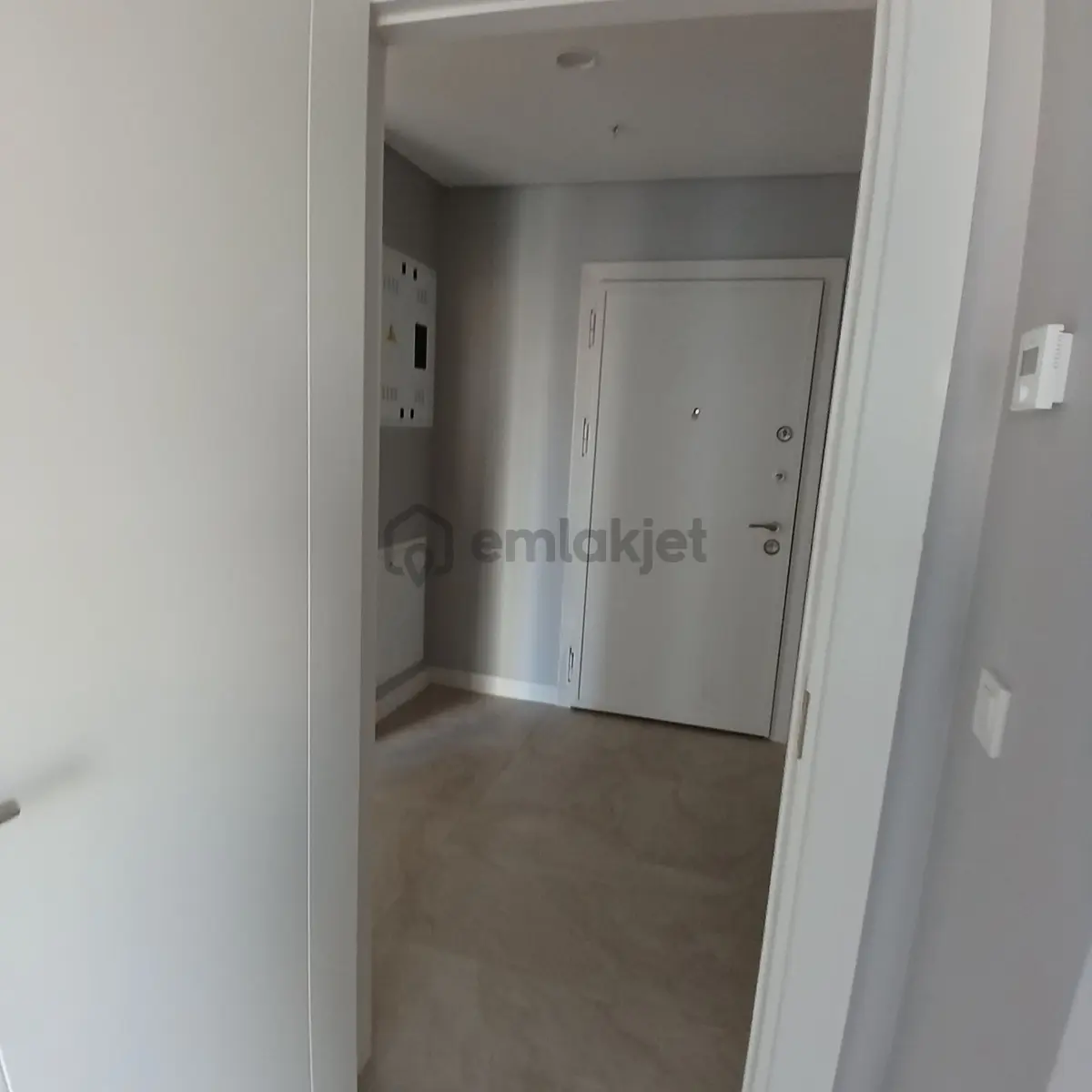 Fikirtepe Emlak Konutta 1+1 - 24